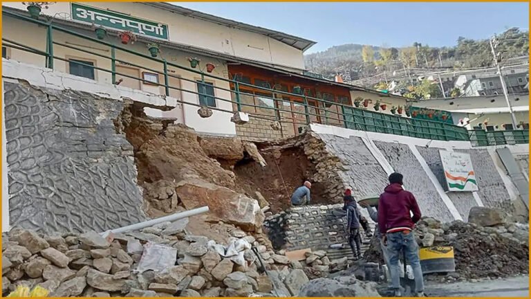 Joshimath Sinking:दरकते, धंसते, तबाह होते शहर के मुक़द्दर में क्या लिखा है, जोशीमठ के धसने का असली जिम्मेदार कौन है?