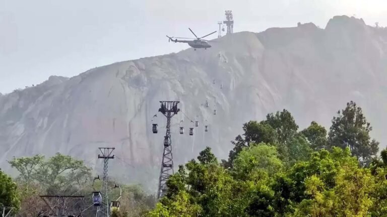 Deoghar Ropeway Disaster: देवघर में त्रिकुट रोपवे हादसा: किसकी चूक से इतना बड़ा हादसा हुआ